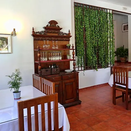 Rural&restaurante Camaretas Hotel 3*