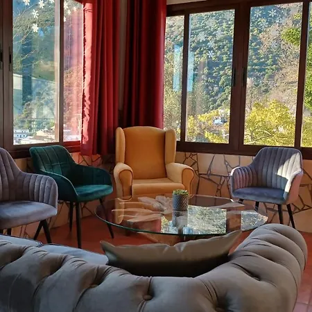 Rural&restaurante Camaretas Hotel 3*