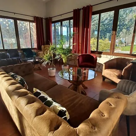 Hotel Rural&restaurante Camaretas